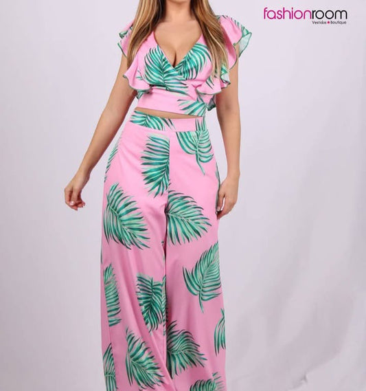 SET ROSADO CON HOJAS VERDES