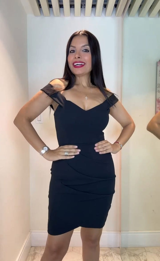 TRAJE ONESHOULDER NEGRO